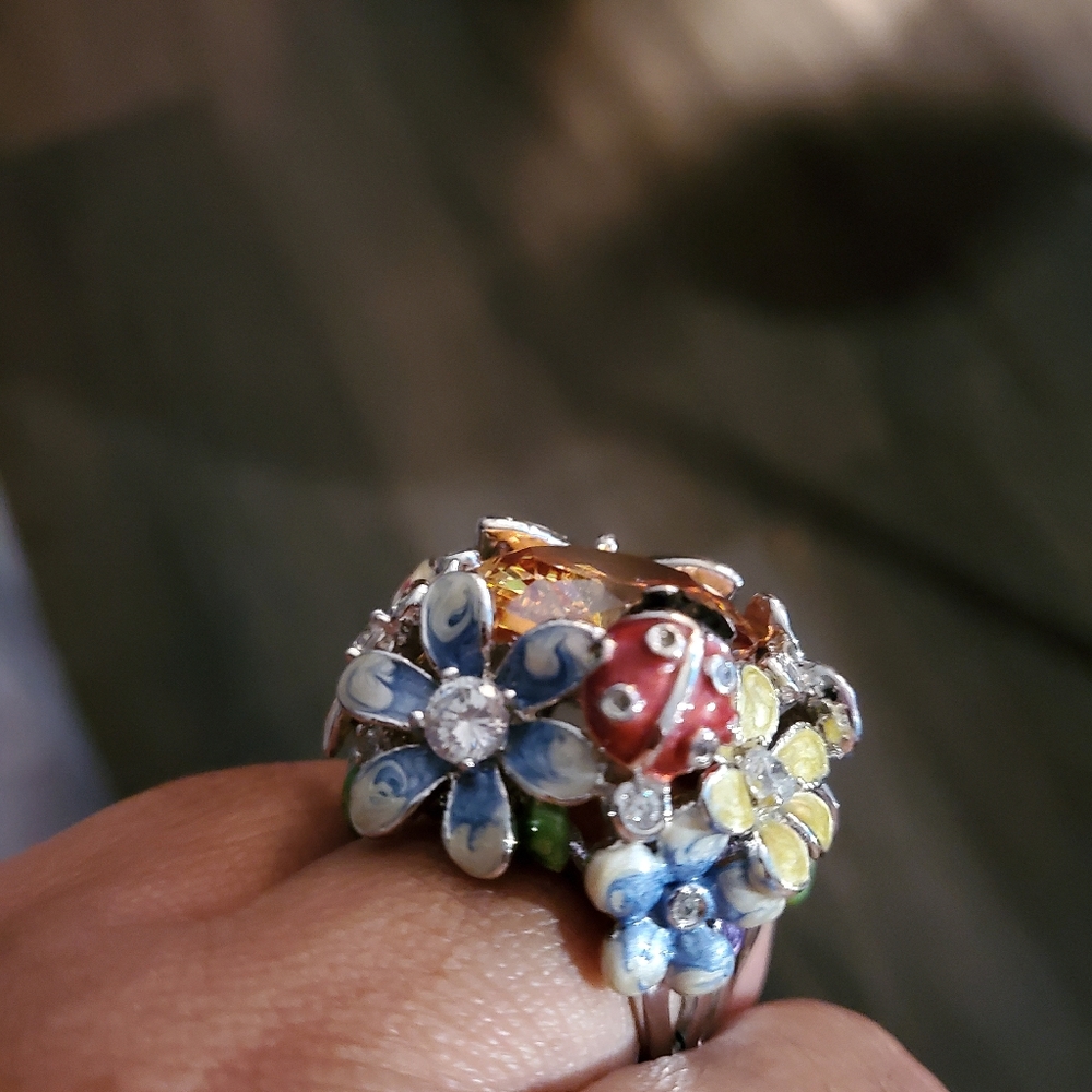 Upscale Fashion Statement Ring - image 3